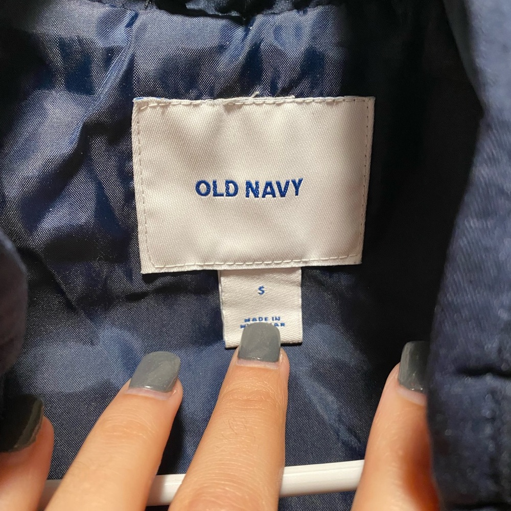 Vest with Pockets - Picture 3 of 4